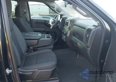 2022 Chevrolet Silverado 1500 2Wd Short Bed Custom z USA, uszkodzony, nr VIN 1GCPABEK1NZ519532